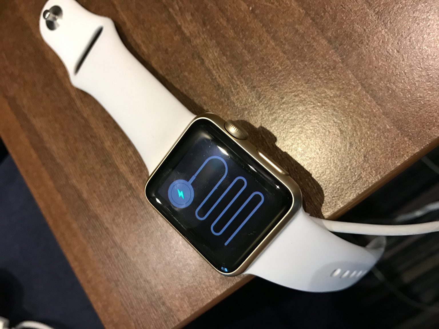 Apple watch stuck on charging screen sale